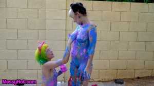 audra-and-orian-cute-girls-sploshing-tog