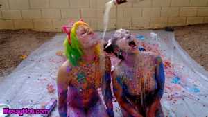 audra-and-orian-cute-girls-sploshing-tog