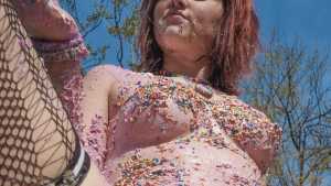 cash-nasty-makes-a-mess-in-the-desert_6.