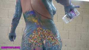 chikkin-sploshes-with-a-corset_24.jpg