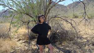 douxx-spectre-goth-sploshing-in-the-dese