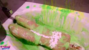 leda-gets-slimed-in-her-very-first-gunge