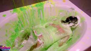 leda-gets-slimed-in-her-very-first-gunge