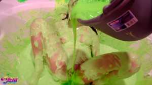 leda-gets-slimed-in-her-very-first-gunge