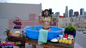 lum-makes-a-mess-on-the-rooftops-of-los_