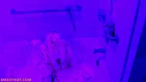 nymph-has-her-first-black-light-slime-se