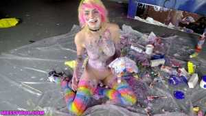 princess-jupiter-makes-a-warehouse-pokeb