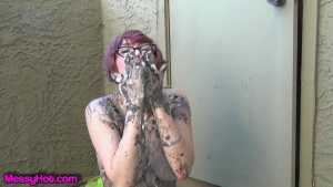 quimm-anaheim-makes-her-very-f_11.jpg