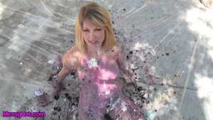 sally-jupiters-first-cake-po_15.jpg