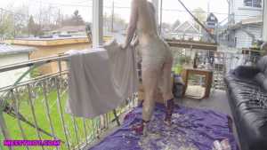 sophia-meow-sploshing-on-her-patio_11.jp