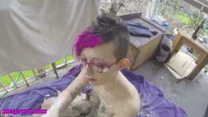 sophia-meow-sploshing-on-her-patio_12.jp