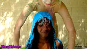 trinity-audra-and-daizy-pie-to-the-face_