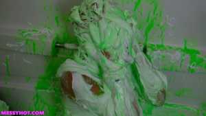 zaturn-slimed-with-green-uv-slime_15.jpg